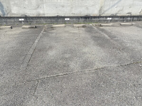 ロイヤルヒルズ北平野の物件外観写真